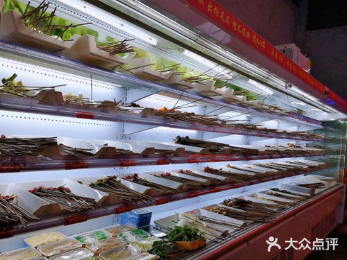 探訪城市新地標(biāo) 怒火八零的串串香辣，二廠文創(chuàng)的靈感火花與圖書出租的靜謐時(shí)光